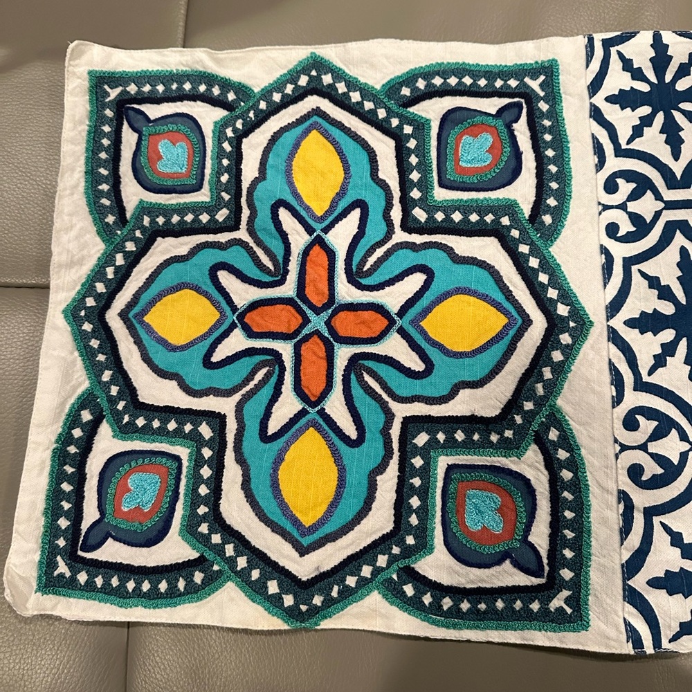 Table Runner